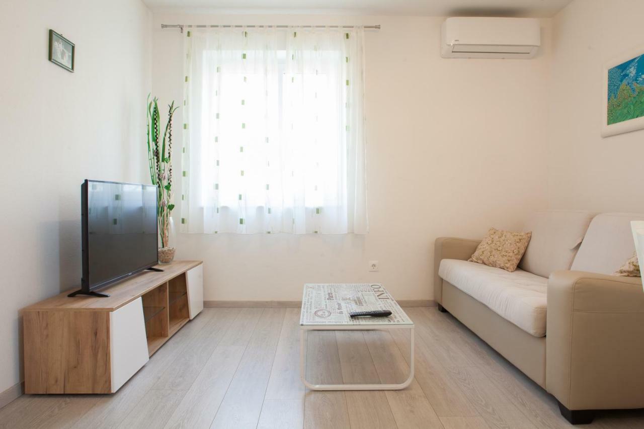 Apartments Turtle Gardens Makarska Exterior foto